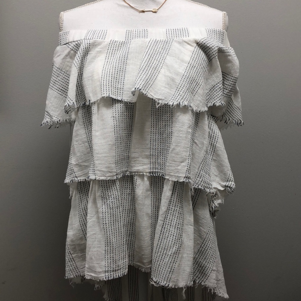 Vintage Havana off shoulder ruffle top